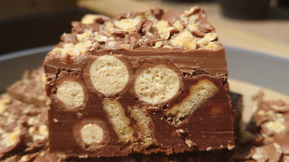 Maltesers Biscuit Cake