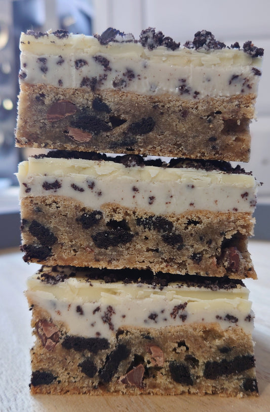 Oreo Cookie Squares